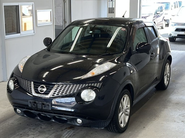 NISSAN JUKE 2011