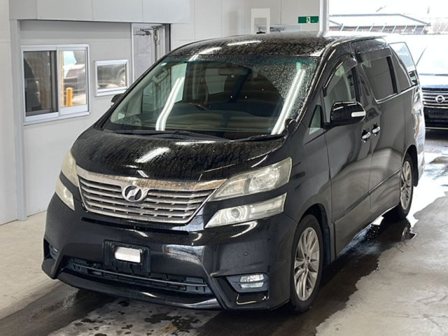 TOYOTA VELLFIRE 2010