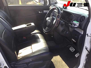 DAIHATSU MOVE CONTE 2014