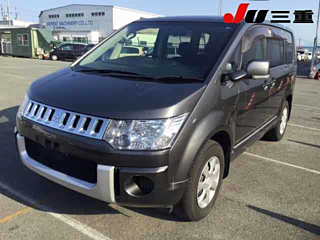 MITSUBISHI DELICA D5 2016