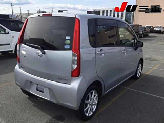 DAIHATSU MOVE 2013