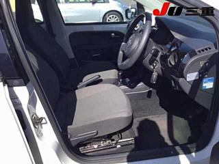 VOLKSWAGEN UP 2012