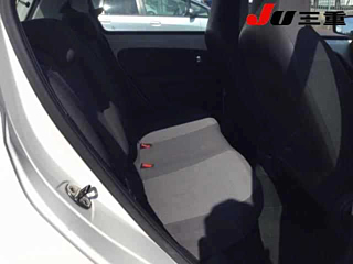 VOLKSWAGEN UP 2012