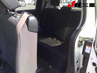 TOYOTA SPADE 2015