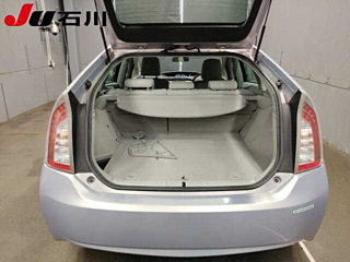 TOYOTA PRIUS 2012