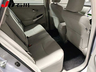 TOYOTA PRIUS 2012