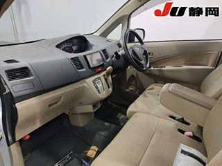 DAIHATSU MOVE 2012
