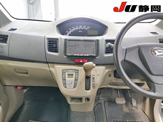 DAIHATSU MOVE 2012