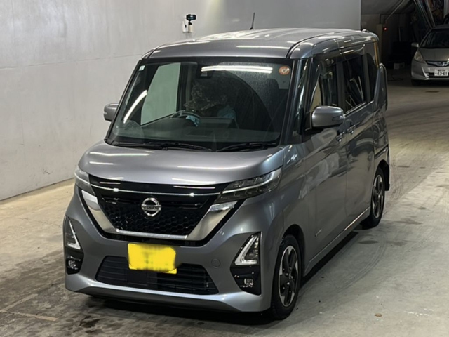 NISSAN ROOX 2021