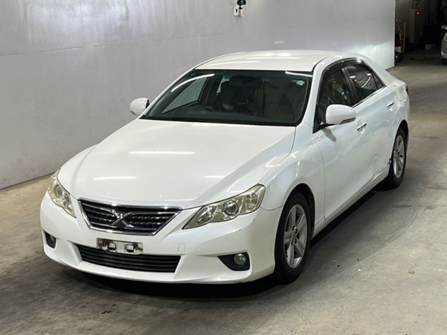 TOYOTA MARK X 2010