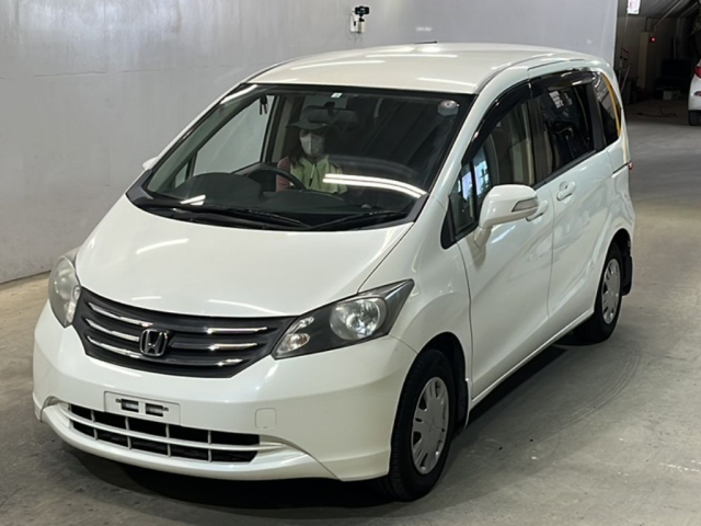 HONDA FREED 2010