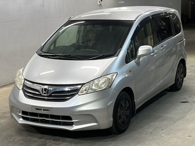 HONDA FREED 2012