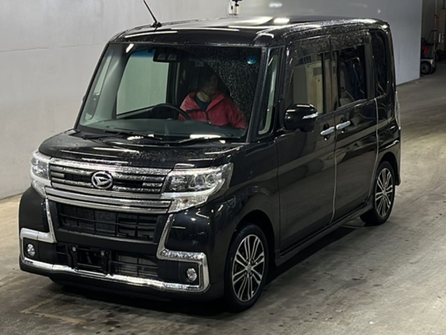 DAIHATSU TANTO 2017