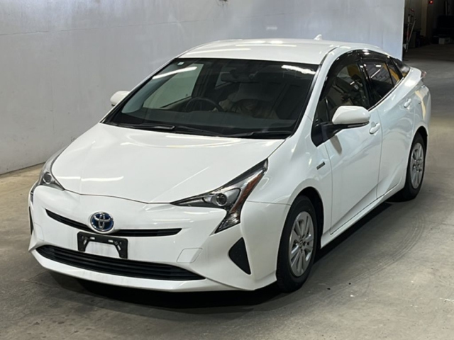TOYOTA PRIUS 2018