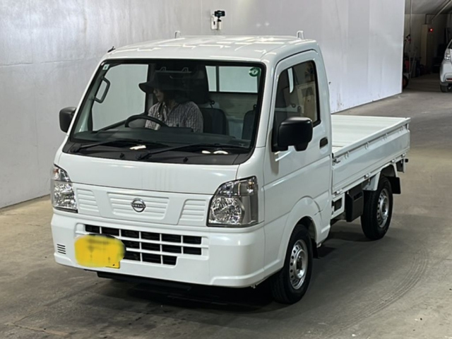 NISSAN CLIPPER TRUCK 2024