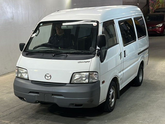 MAZDA BONGO VAN