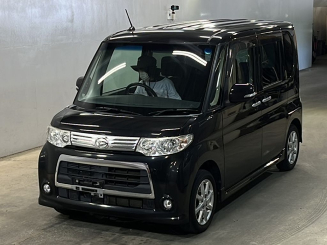 DAIHATSU TANTO 2013