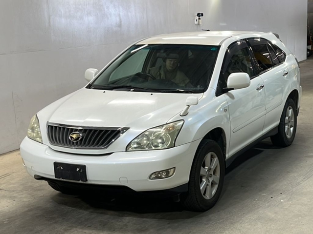 TOYOTA HARRIER 2011