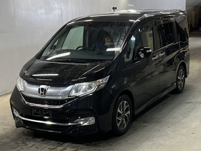 HONDA STEP WAGON 2015