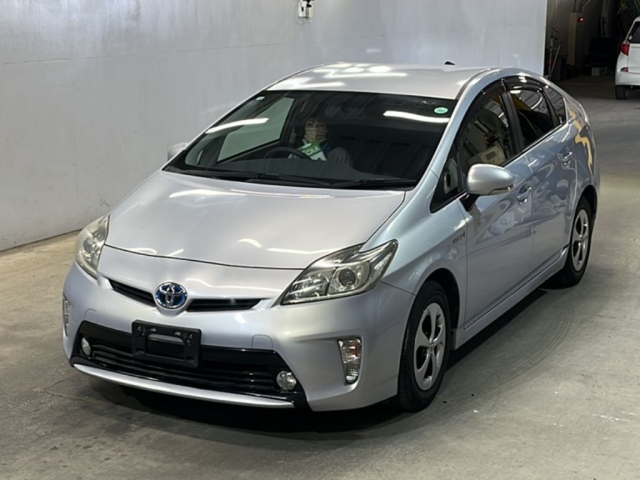 TOYOTA PRIUS 2012