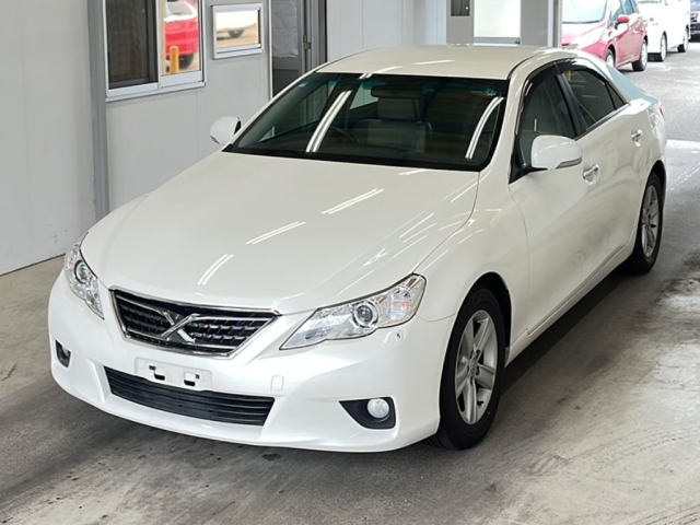 TOYOTA MARK X 2010