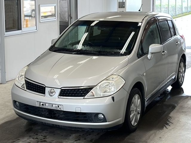 NISSAN TIIDA 2007
