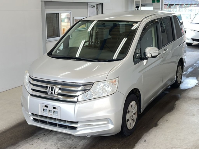 HONDA STEP WAGON 2014