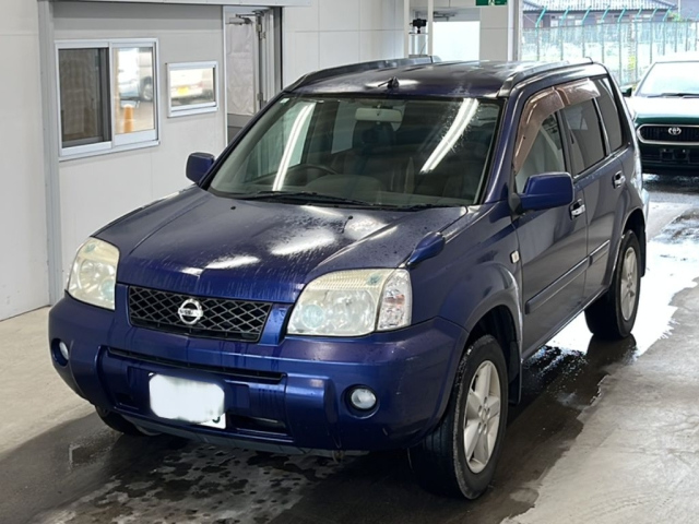 NISSAN X-TRAIL
