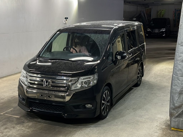 HONDA STEP WAGON 2014