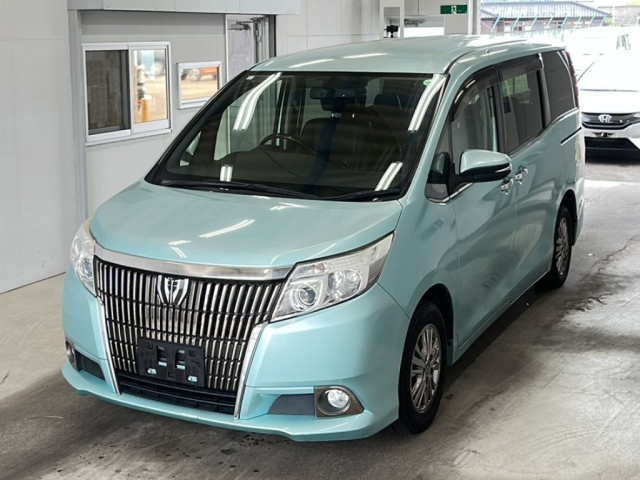 TOYOTA ESQUIRE 2014
