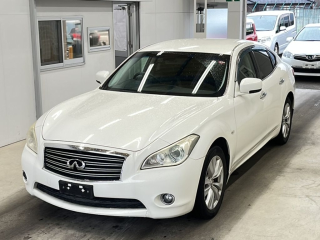 NISSAN FUGA 2012