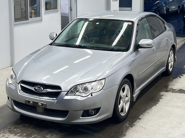 SUBARU LEGACY B4