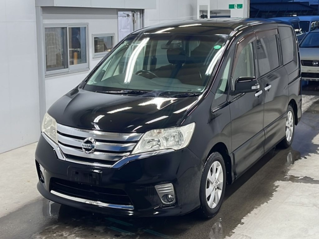 NISSAN SERENA 2011