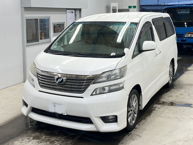 TOYOTA VELLFIRE 2010