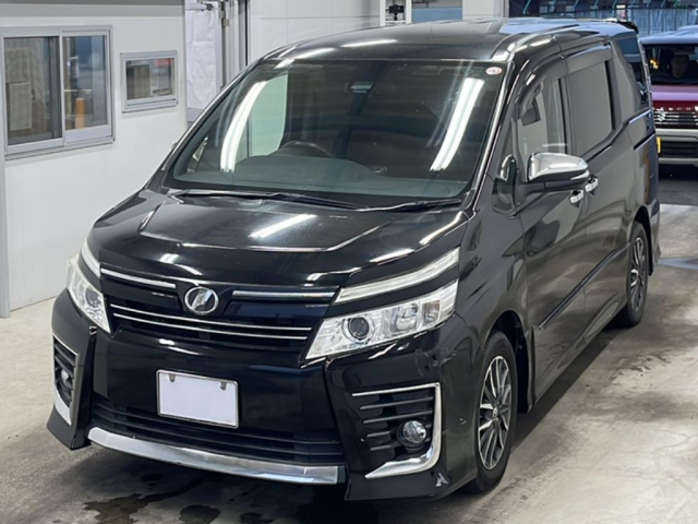 TOYOTA VOXY 2016