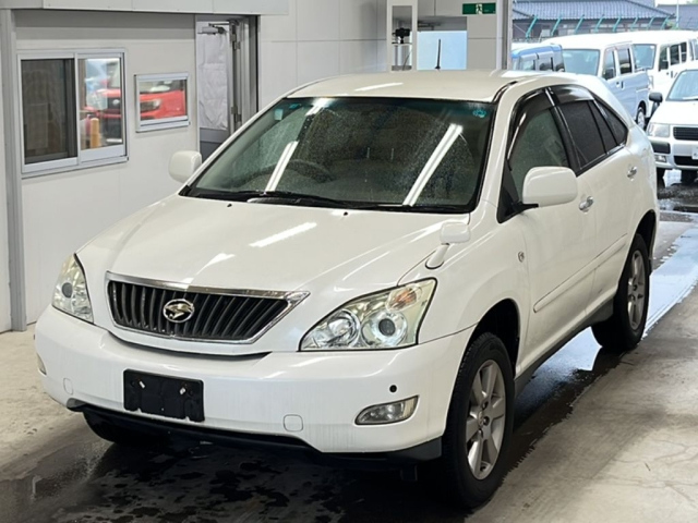 TOYOTA HARRIER 2010