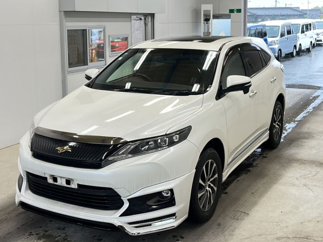 TOYOTA HARRIER 2016
