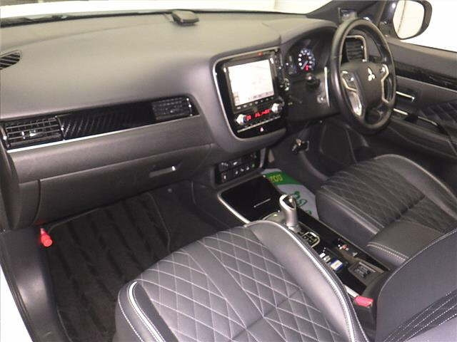 MITSUBISHI OUTLANDER PHEV 2021