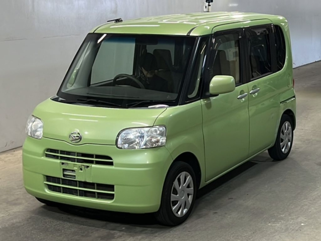 DAIHATSU TANTO 2012