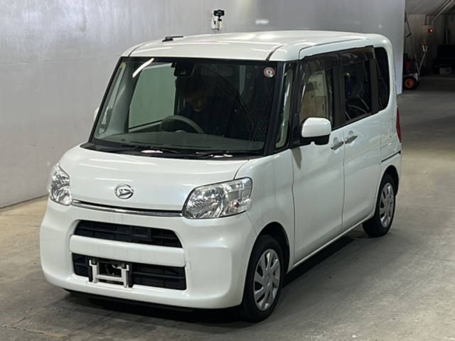 DAIHATSU TANTO 2016