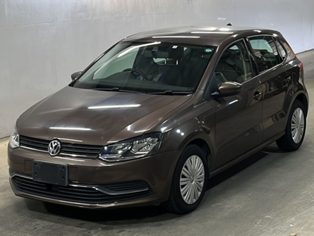 VOLKSWAGEN POLO 2016