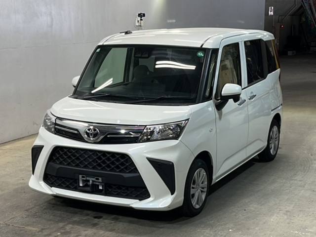 TOYOTA ROOMY 2022