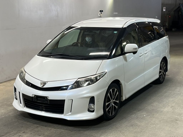 TOYOTA ESTIMA 2013