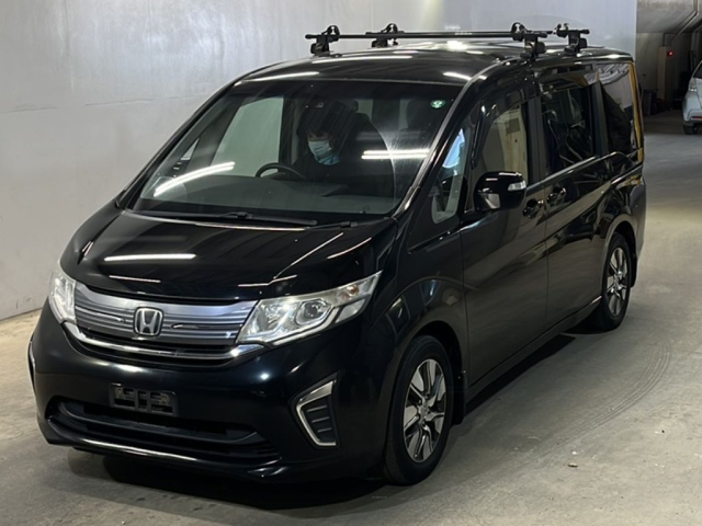 HONDA STEP WAGON 2015