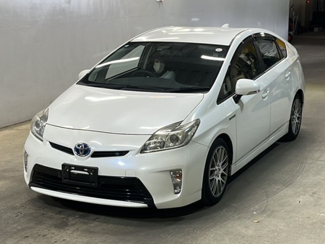 TOYOTA PRIUS 2012