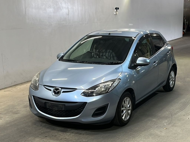 MAZDA DEMIO 2013