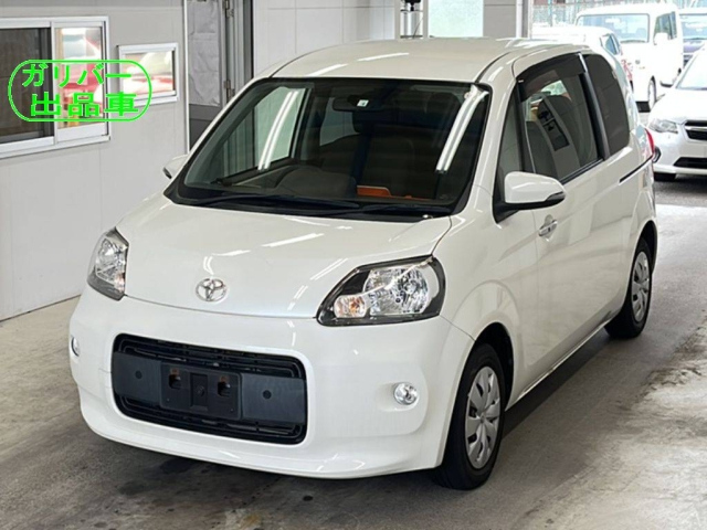 TOYOTA PORTE 2014