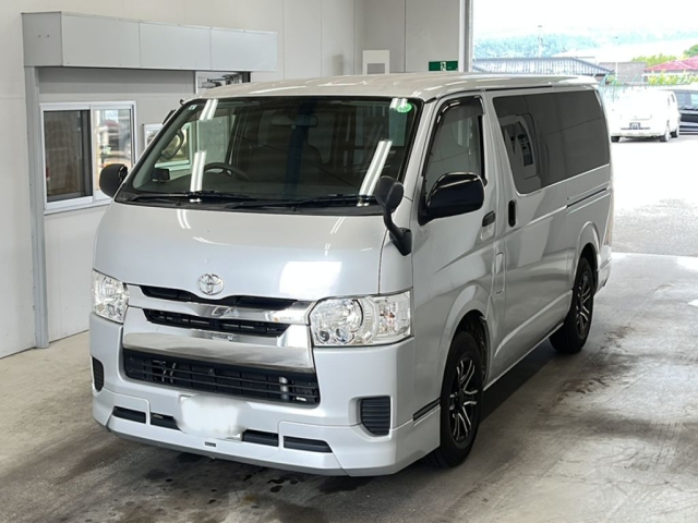 TOYOTA REGIUS ACE VAN 2017
