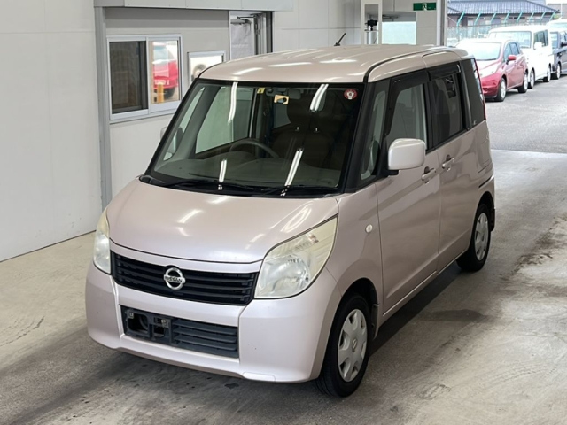 NISSAN ROOX 2012