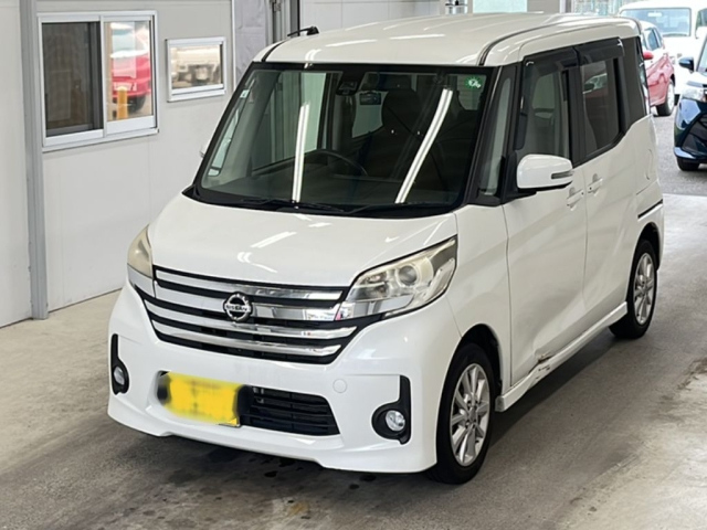 NISSAN DAYZ ROOX 2015